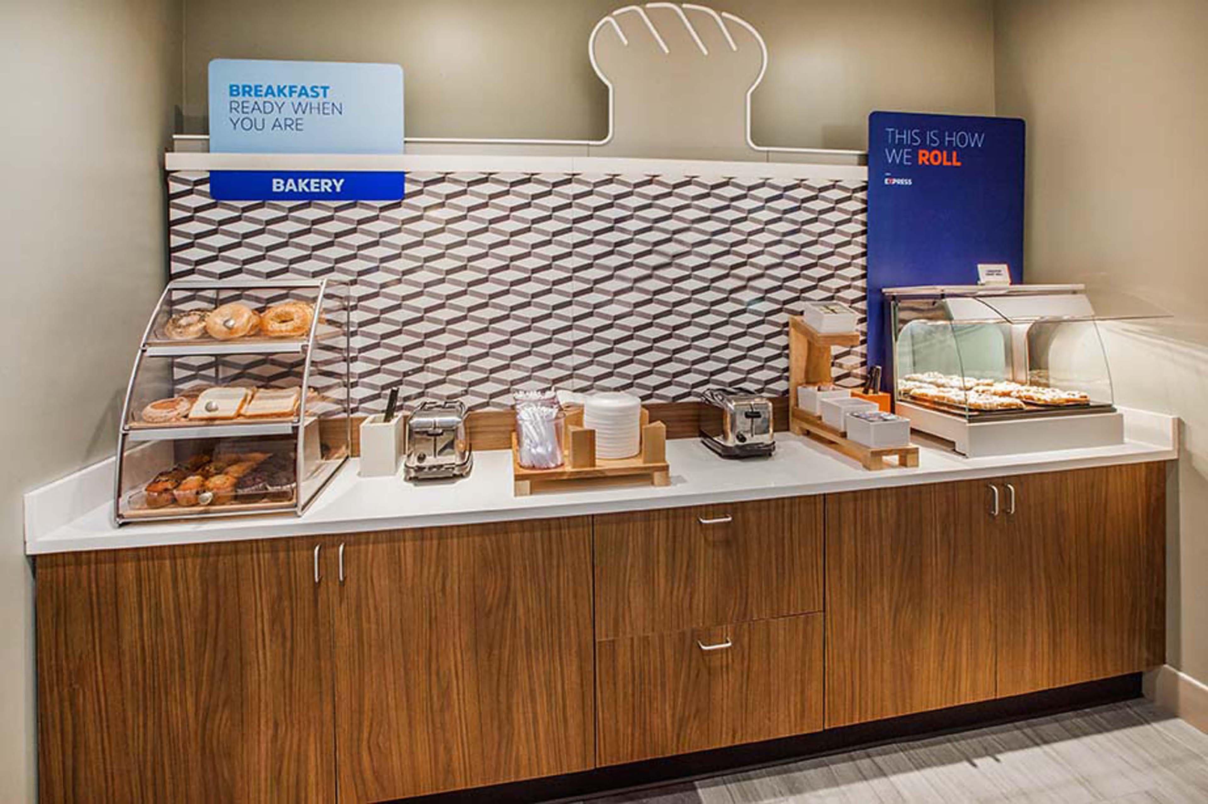 Holiday Inn Express & Suites Sylacauga Экстерьер фото